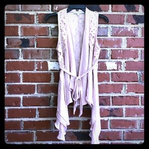 Beautiful bohemian style vest with tie